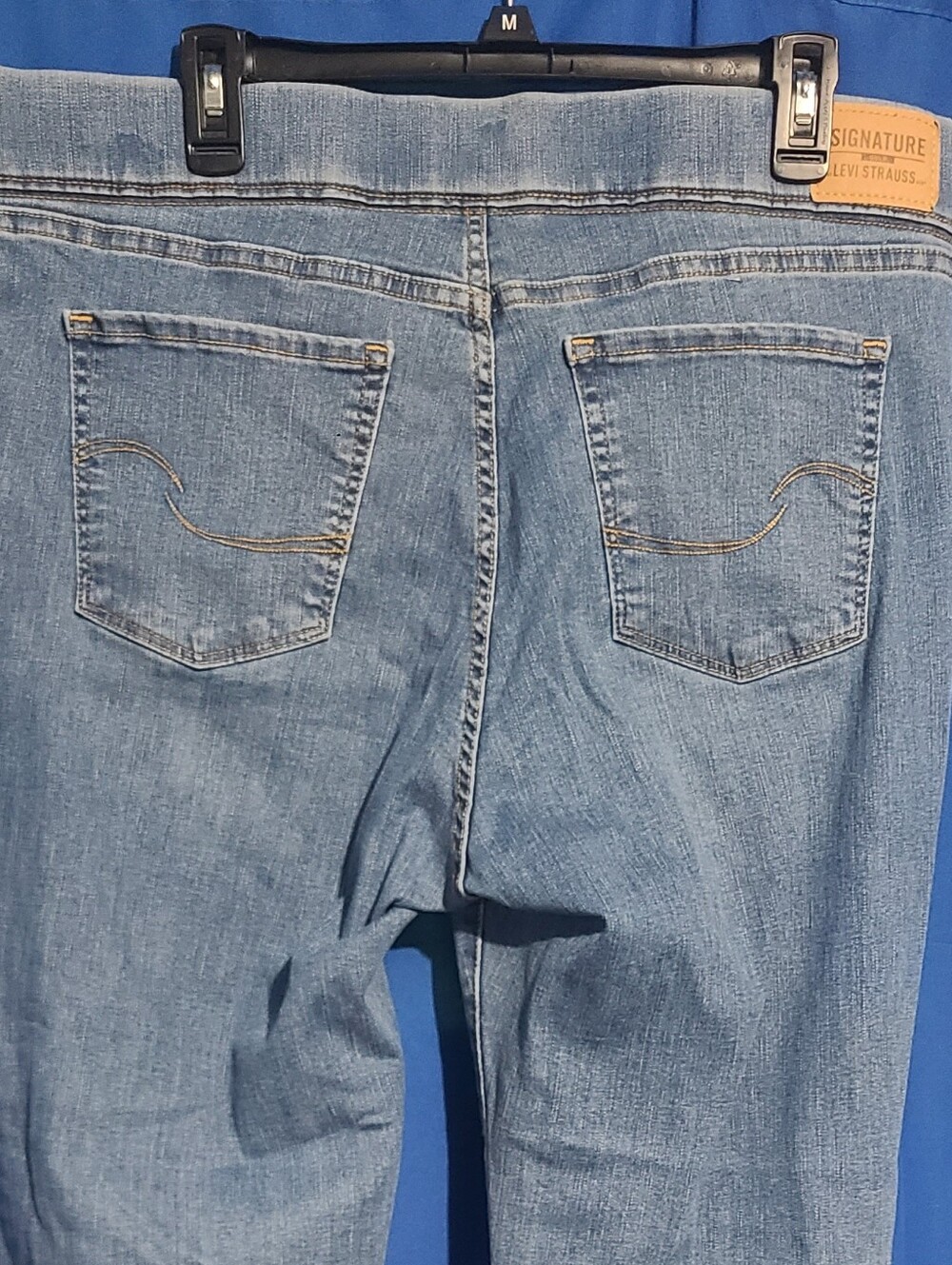 Levi Strauss Signature Light Wash Stretch Shaping Jeans - Size 18L - Picture 9 of 10
